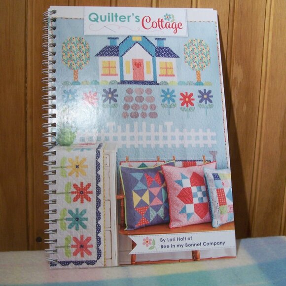Quilter's Cottage Lori Holt Bee in my Bonnet - Picture 2 of 4